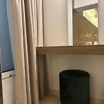 Tuck 4*