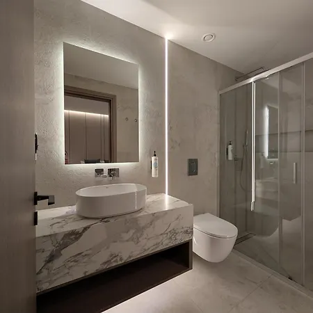 Tuck Aparthotel