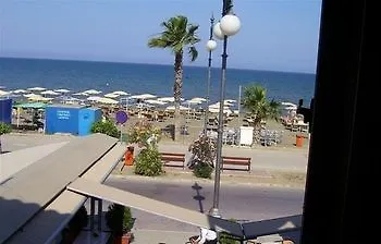 塔克旅馆 4* 拉纳卡