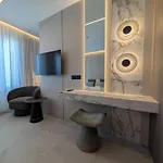 Tuck 4*