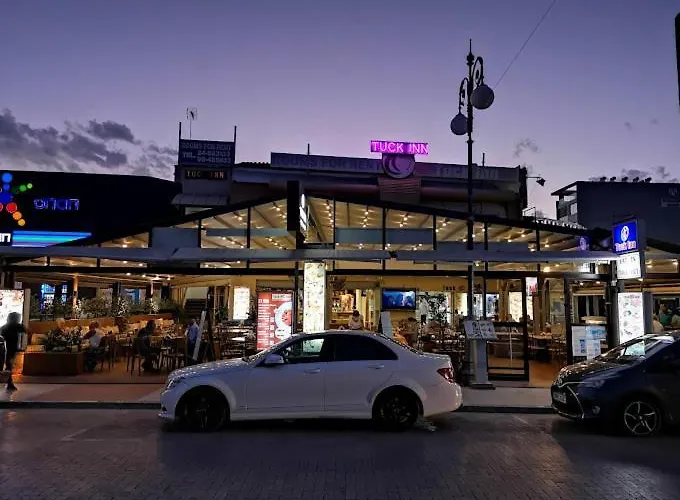 Апарт-готель Tuck