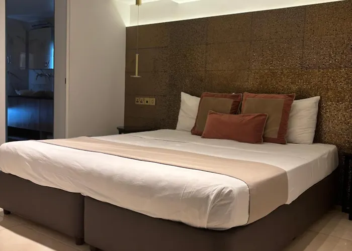 Tuck 4* Ларнака